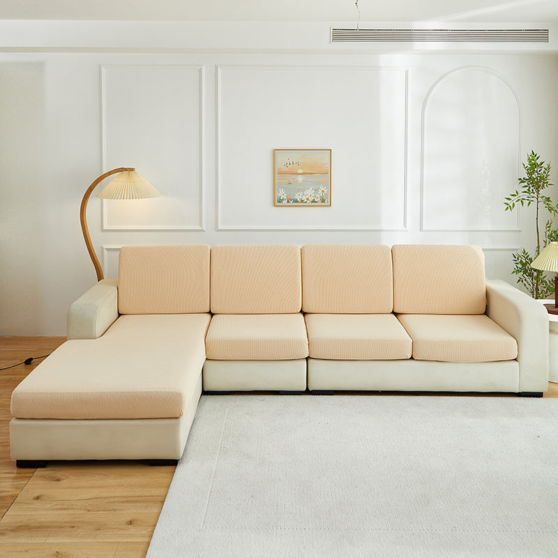 Housse de coussin de canapé déperlante, Sable, posée sur les coussins d'assise et de dossier d'un canapé