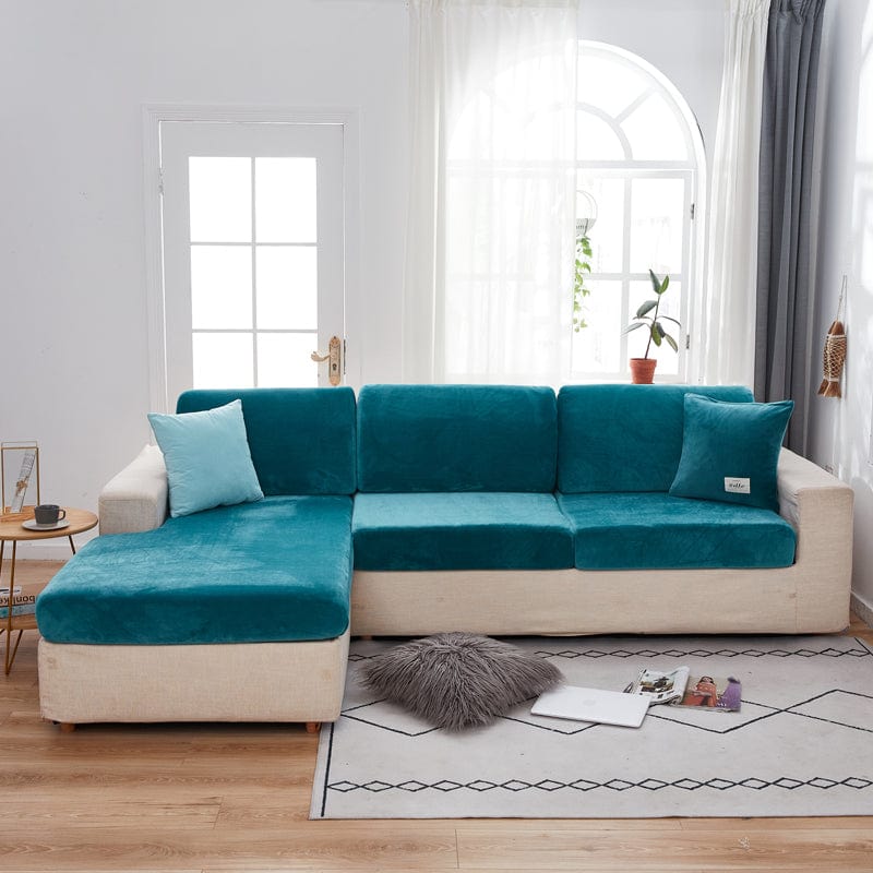 Housse de coussin de canapé en velours, Bleu paon, posée sur les coussins d'assise et de dossier d'un canapé