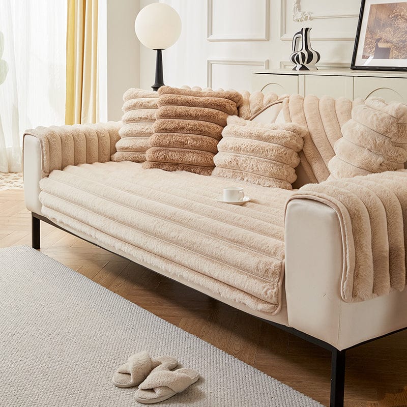 Housse canapé Beige - Housse de Canapé Antidérapante Luxe en Fausse Fourrure La Maison des Housses
