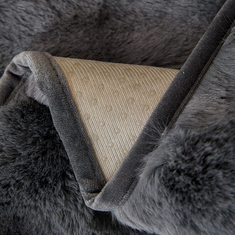 Housse canapé Gris - Housse de Canapé Antidérapante Luxe en Fausse Fourrure Molletonnée La Maison des Housses