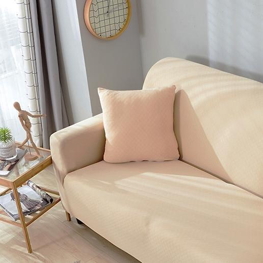 Housse de coussin déperlante 45×45, à l'unité, Sable, posée sur un canapé