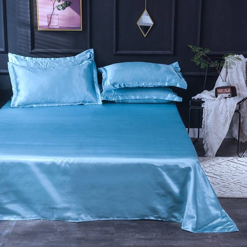 Parure de lit Bleu ciel type satin - Drap housse / Housse de couette / 2 taies d'oreiller La Maison des Housses