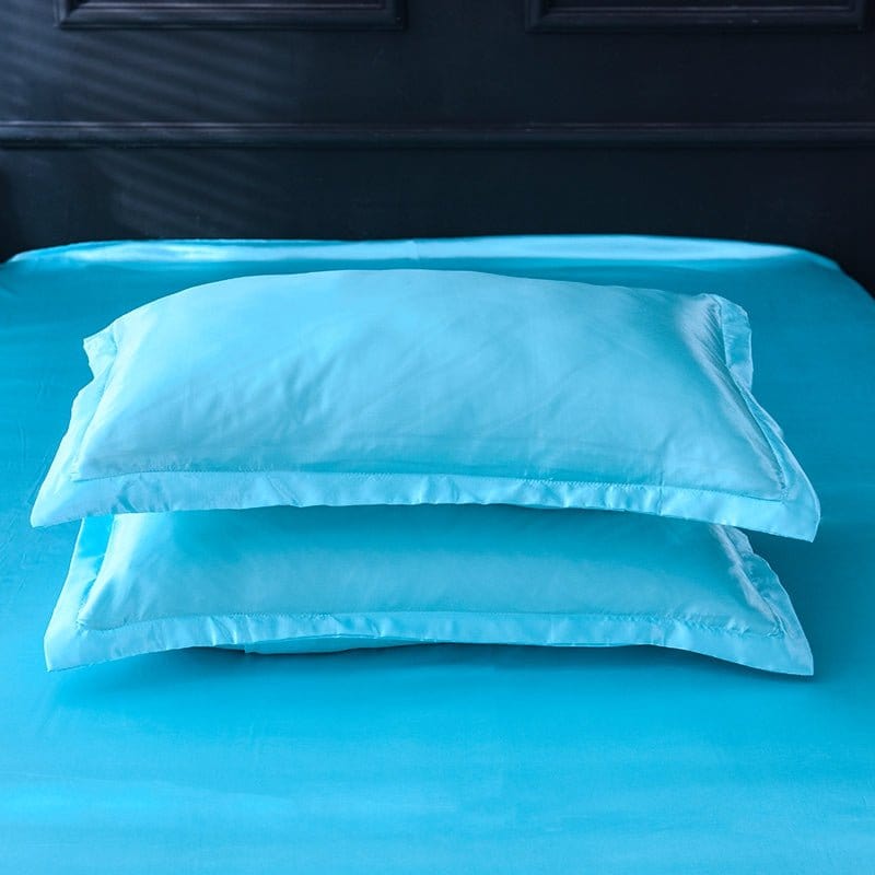 Parure de lit Bleu turquoise type satin - Drap housse / Housse de couette / 2 taies d'oreiller La Maison des Housses