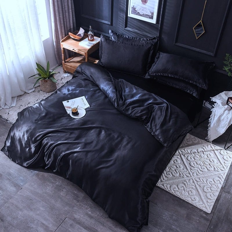 Parure de lit Noir type satin - Drap housse / Housse de couette / 2 taies d'oreiller La Maison des Housses