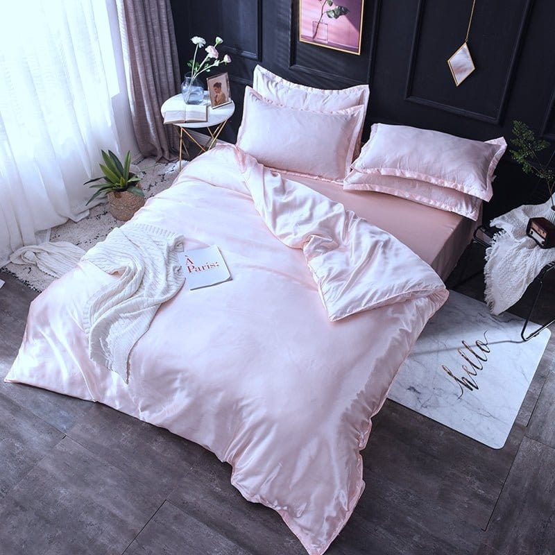 Parure de lit Rose clair type satin - Drap housse / Housse de couette / 2 taies d'oreiller La Maison des Housses