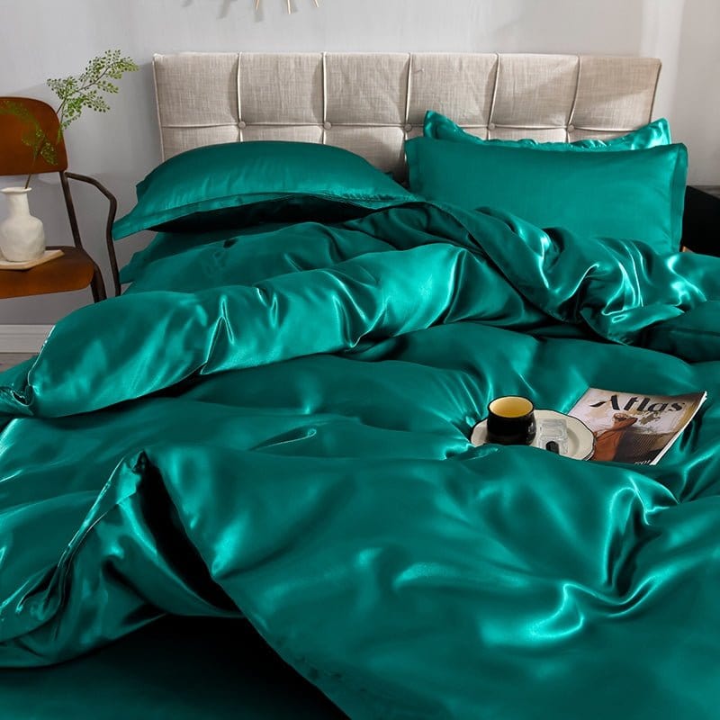 Parure de lit Vert type satin - Drap housse / Housse de couette / 2 taies d'oreiller La Maison des Housses