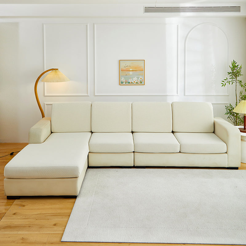 Housse de coussin de canapé déperlante, Blanc perle, posée sur les coussins d'assise et de dossier d'un canapé