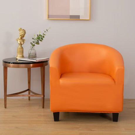 Housse de fauteuil cabriolet en simili cuir, Mandarine, posée sur un fauteuil cabriolet