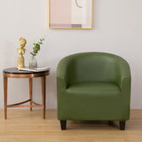 Housse de fauteuil cabriolet en simili cuir, Vert militaire, posée sur un fauteuil cabriolet