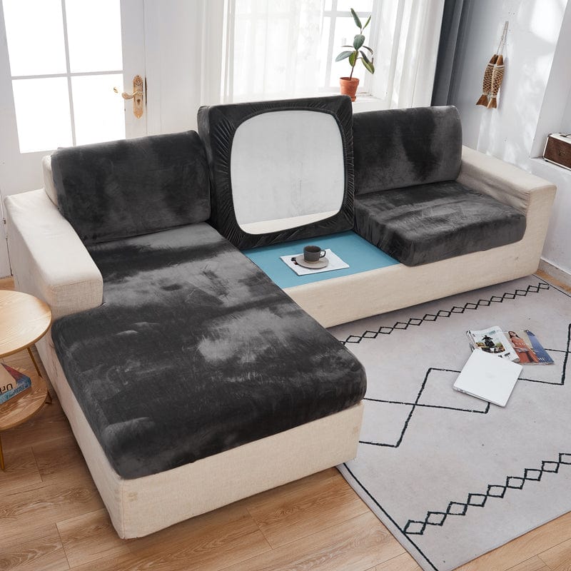 Housse de coussin de canapé en velours, Gris graphite, posée sur les coussins d'assise et de dossier d'un canapé — vue 4
