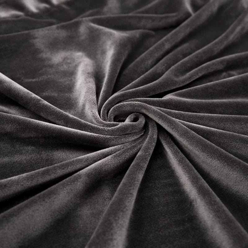 Housse de coussin de canapé en velours, Gris graphite, posée sur les coussins d'assise et de dossier d'un canapé — vue 7