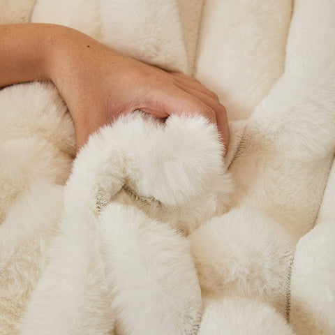 Gros plan : Fausse fourrure et sherpa