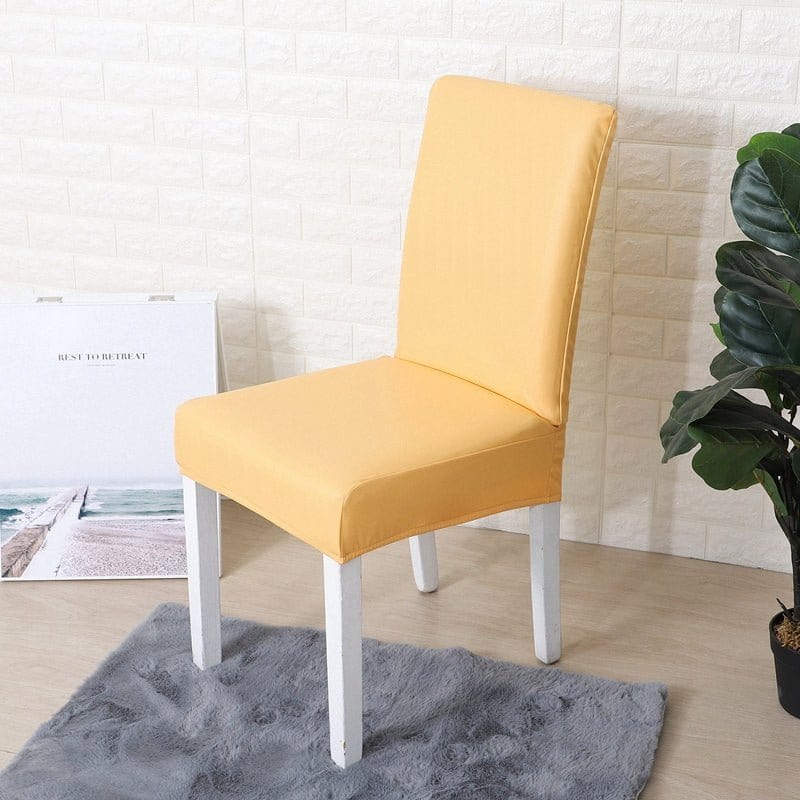 Housse de chaise en simili cuir, Jaune doré, posée sur une chaise