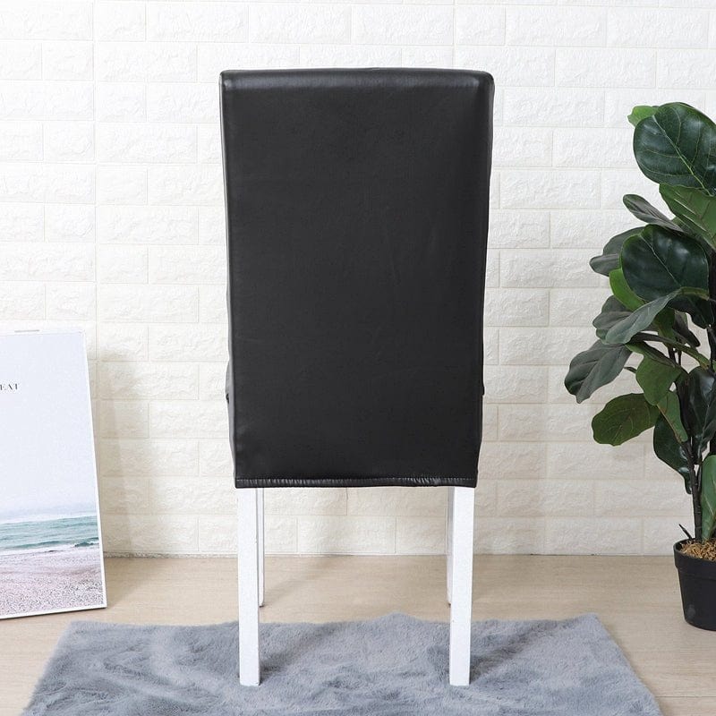 Housse de chaise en simili cuir, Noir onyx, posée sur une chaise — vue 4