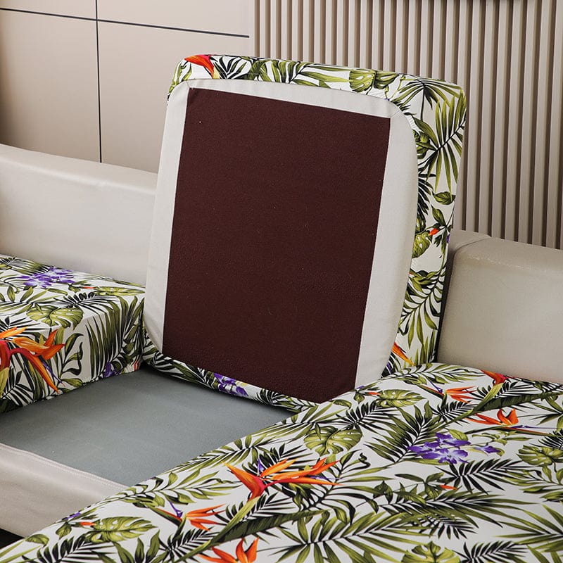 Housse de coussin de canapé extensible, Écru jungle violette, posée sur les coussins d'assise et de dossier d'un canapé — vue 5