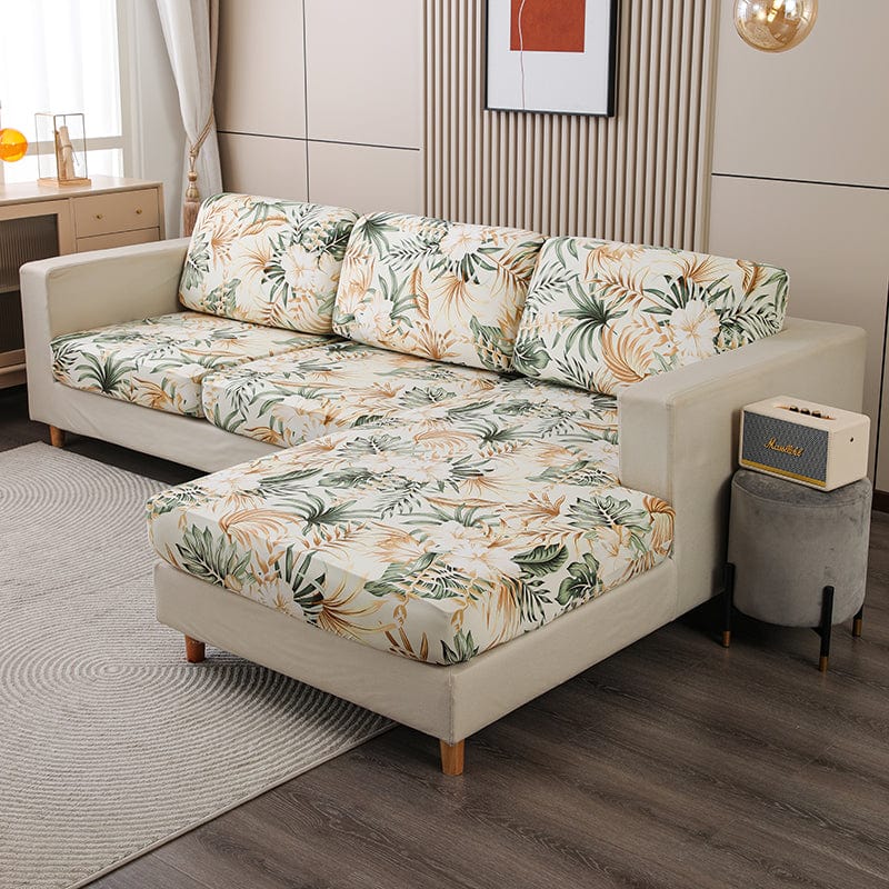 Housse de coussin de canapé extensible, Écru jungle dorée, posée sur les coussins d'assise et de dossier d'un canapé — vue 2