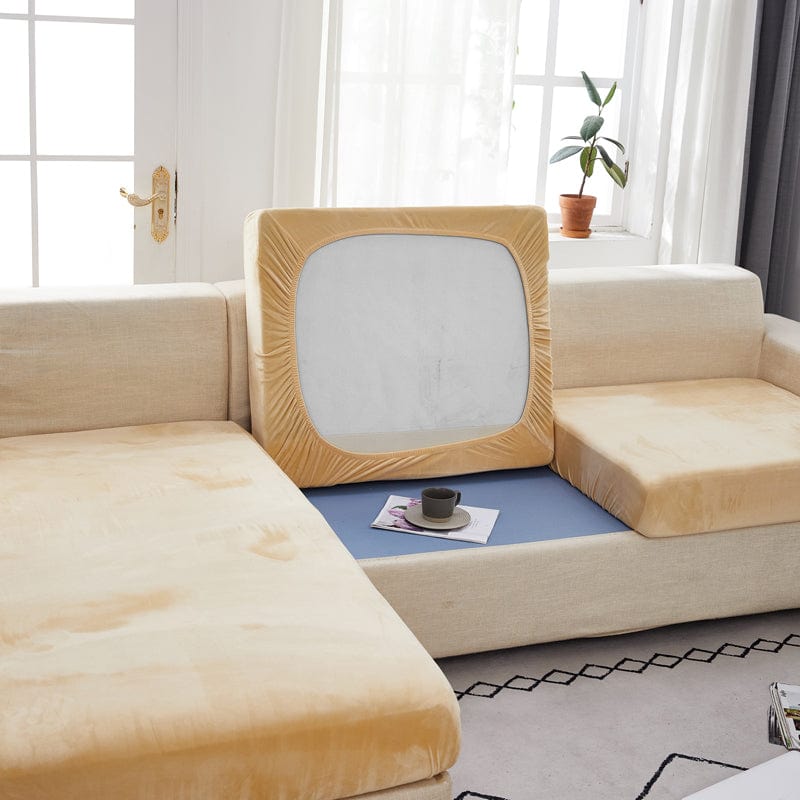 Housse de coussin de canapé en velours, Miel, posée sur les coussins d'assise et de dossier d'un canapé — vue 5