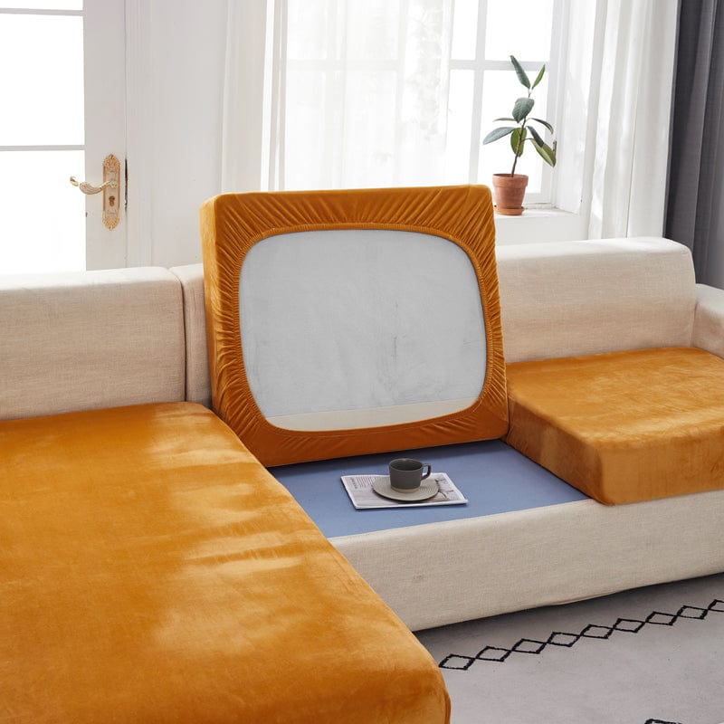 Housse de coussin de canapé en velours, Ambre, posée sur les coussins d'assise et de dossier d'un canapé — vue 5