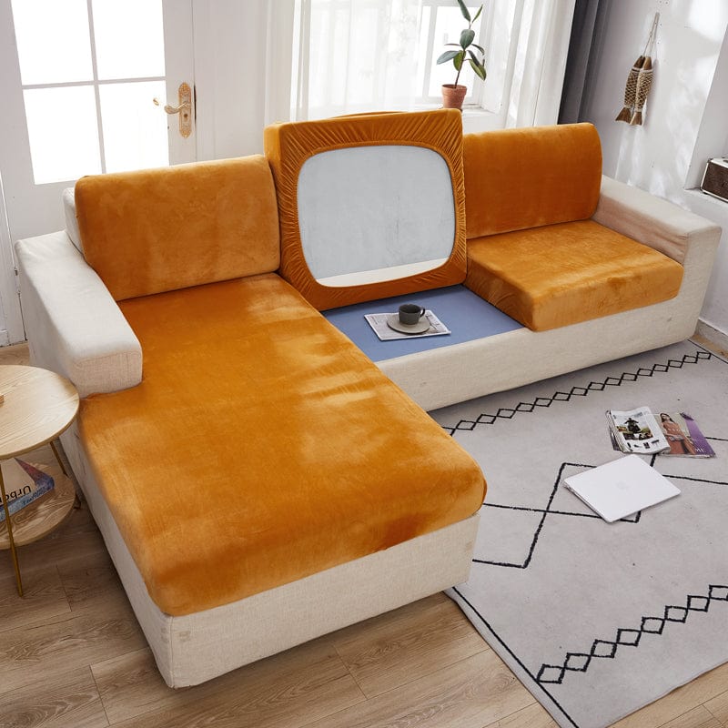 Housse de coussin de canapé en velours, Ambre, posée sur les coussins d'assise et de dossier d'un canapé — vue 4