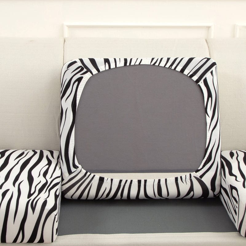Housse de coussin de canapé extensible, Blanc zébrures noires, posée sur les coussins d'assise et de dossier d'un canapé — vue 3