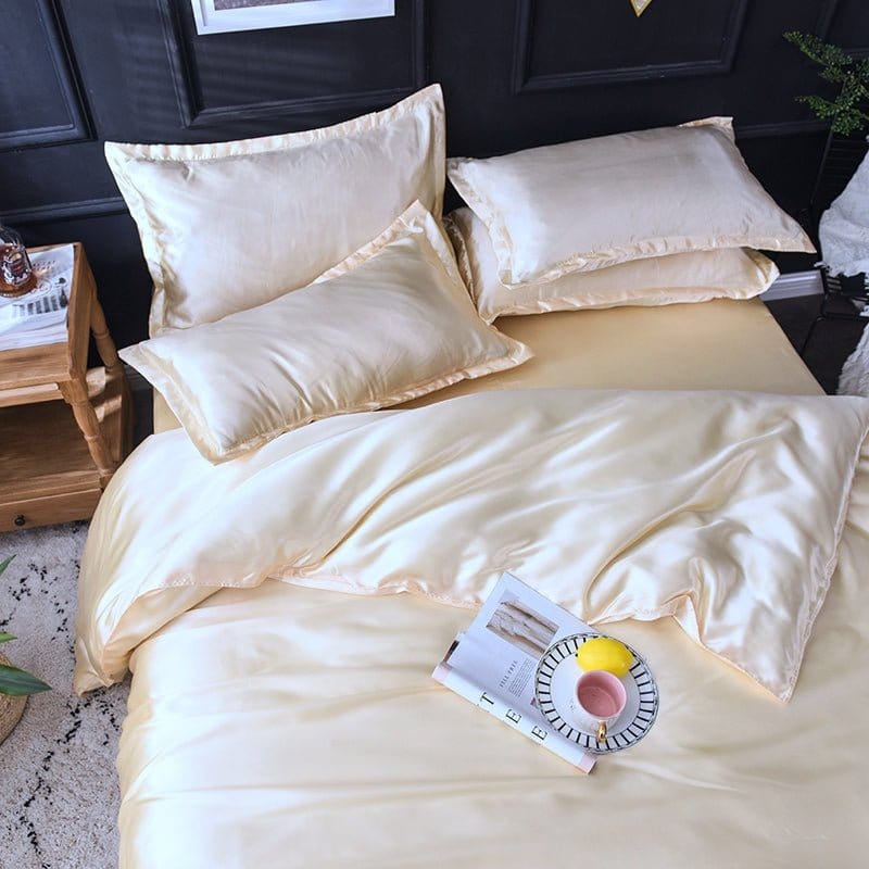 Parure de lit Beige clair type satin - Drap housse / Housse de couette / 2 taies d'oreiller La Maison des Housses