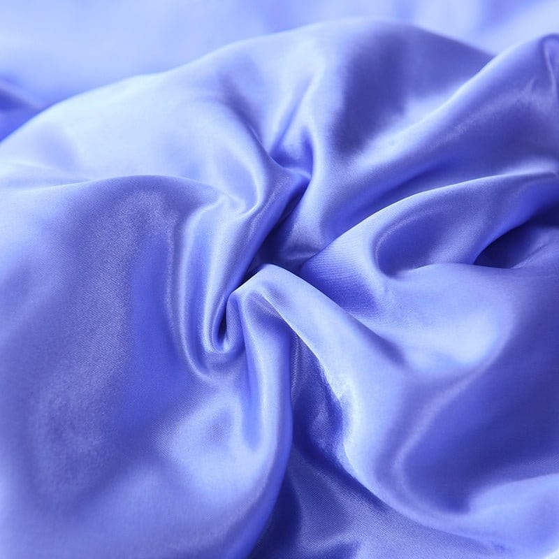 Parure de lit Bleu lavande type satin - Drap housse / Housse de couette / 2 taies d'oreiller La Maison des Housses