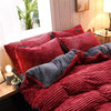 Parure de lit en velours Rouge Velours - Drap housse / Housse de couette / Taies d'oreiller La Maison des Housses