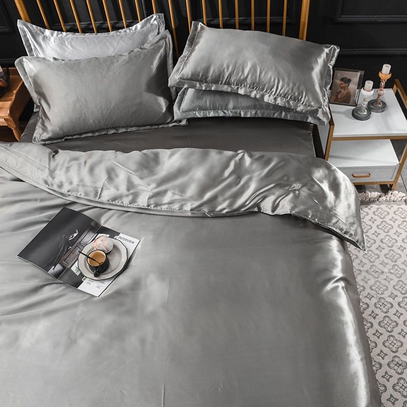 Parure de lit Gris type satin - Drap housse / Housse de couette / 2 taies d'oreiller La Maison des Housses