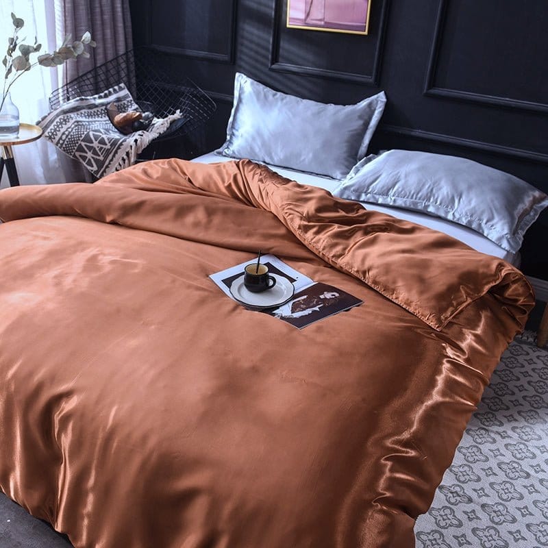 Parure de lit Marron type satin - Drap housse / Housse de couette / 2 taies d'oreiller La Maison des Housses