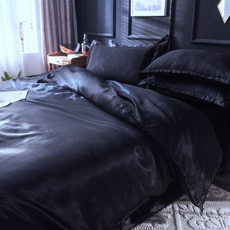 Parure de lit Noir type satin - Drap housse / Housse de couette / 2 taies d'oreiller La Maison des Housses