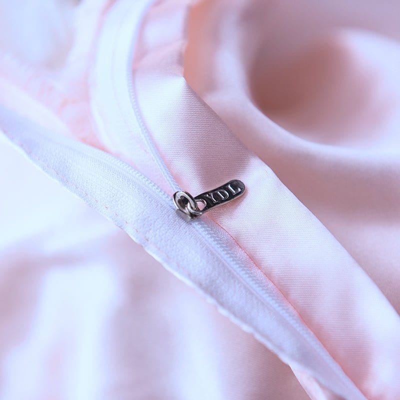 Parure de lit Rose clair type satin - Drap housse / Housse de couette / 2 taies d'oreiller La Maison des Housses