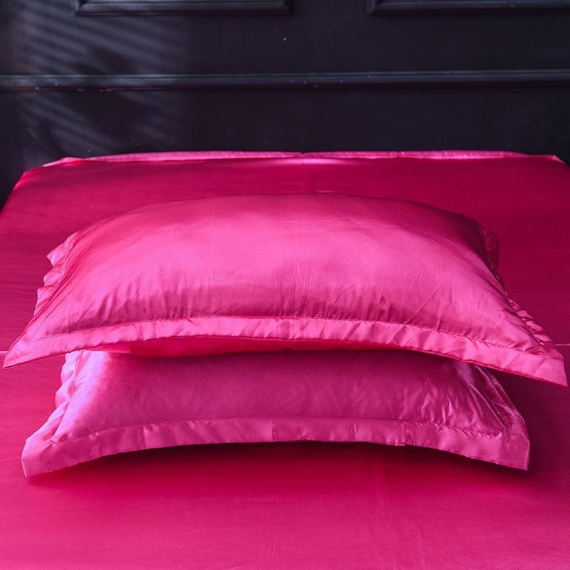 Parure de lit Rose fushia type satin - Drap housse / Housse de couette / 2 taies d'oreiller La Maison des Housses