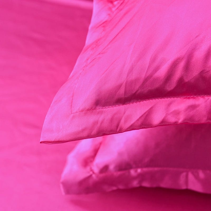 Parure de lit Rose fushia type satin - Drap housse / Housse de couette / 2 taies d'oreiller La Maison des Housses