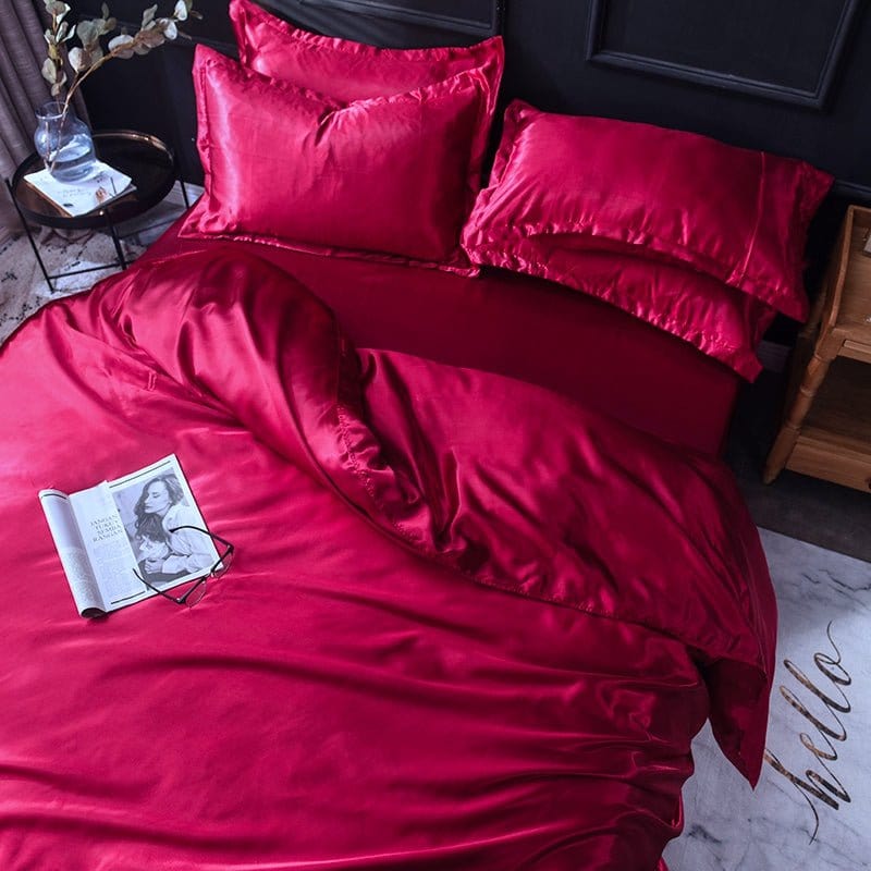 Parure de lit Rouge type satin - Drap housse / Housse de couette / 2 taies d'oreiller La Maison des Housses