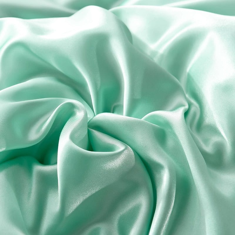 Parure de lit Vert opaline type satin - Drap housse / Housse de couette / 2 taies d'oreiller La Maison des Housses