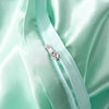 Parure de lit Vert opaline type satin - Drap housse / Housse de couette / 2 taies d'oreiller La Maison des Housses