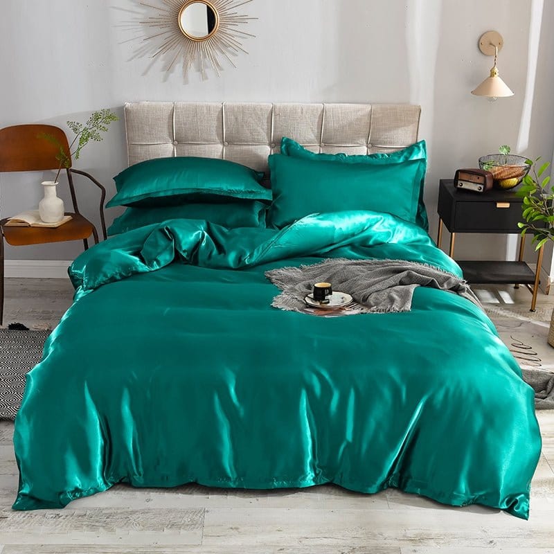 Parure de lit Vert type satin - Drap housse / Housse de couette / 2 taies d'oreiller La Maison des Housses