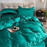 Parure de lit Vert type satin - Drap housse / Housse de couette / 2 taies d'oreiller La Maison des Housses