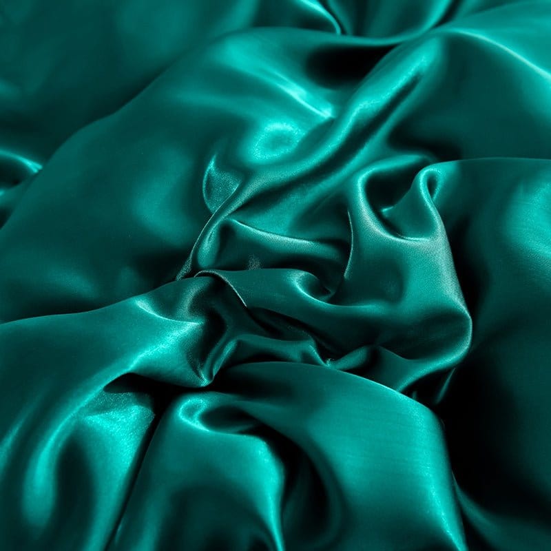 Parure de lit Vert type satin - Drap housse / Housse de couette / 2 taies d'oreiller La Maison des Housses