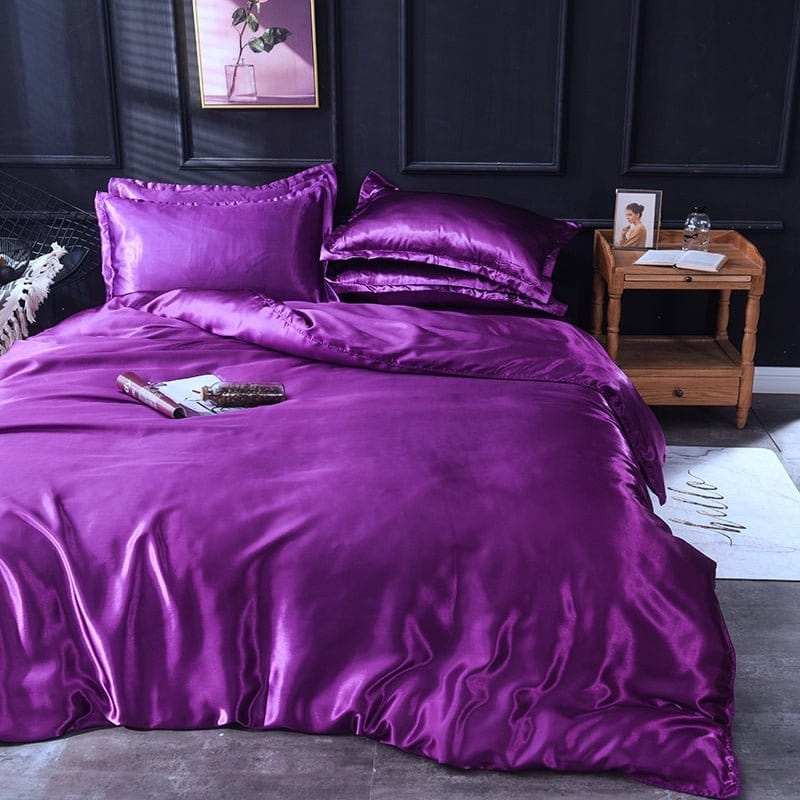 Parure de lit Violet type satin - Drap housse / Housse de couette / 2 taies d'oreiller La Maison des Housses
