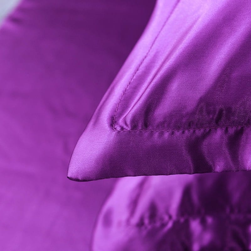 Parure de lit Violet type satin - Drap housse / Housse de couette / 2 taies d'oreiller La Maison des Housses